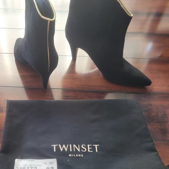 TWINSET LUXURY MILANO Suede Ankle Boots(size 6)|*SCULPTED HEEL-DRESS UP or DOWN* - Picture 8 of 16